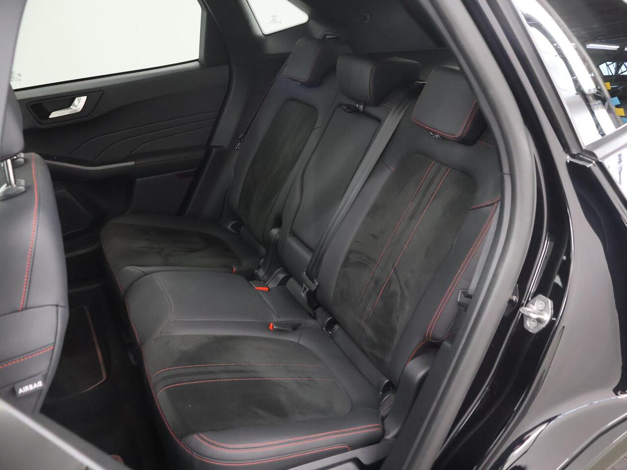 Ford KUGA 2.5 PHEV ST-Line X | Elekt. inklapbare Trekhaak | Panoramadak | Winterpakket | Head Up | Matrix Led | Cruise Control Adaptief |