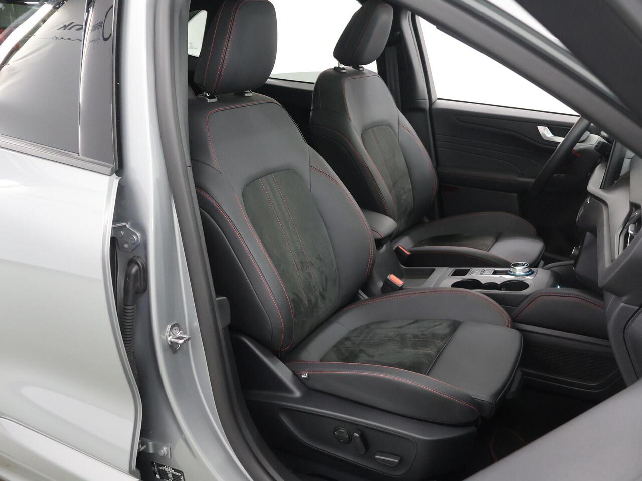 Ford KUGA 2.5 PHEV ST-Line X | Elekt. inklapbare Trekhaak | Panoramadak | Winterpakket | Head Up | Matrix Led | Cruise Control Adaptief |