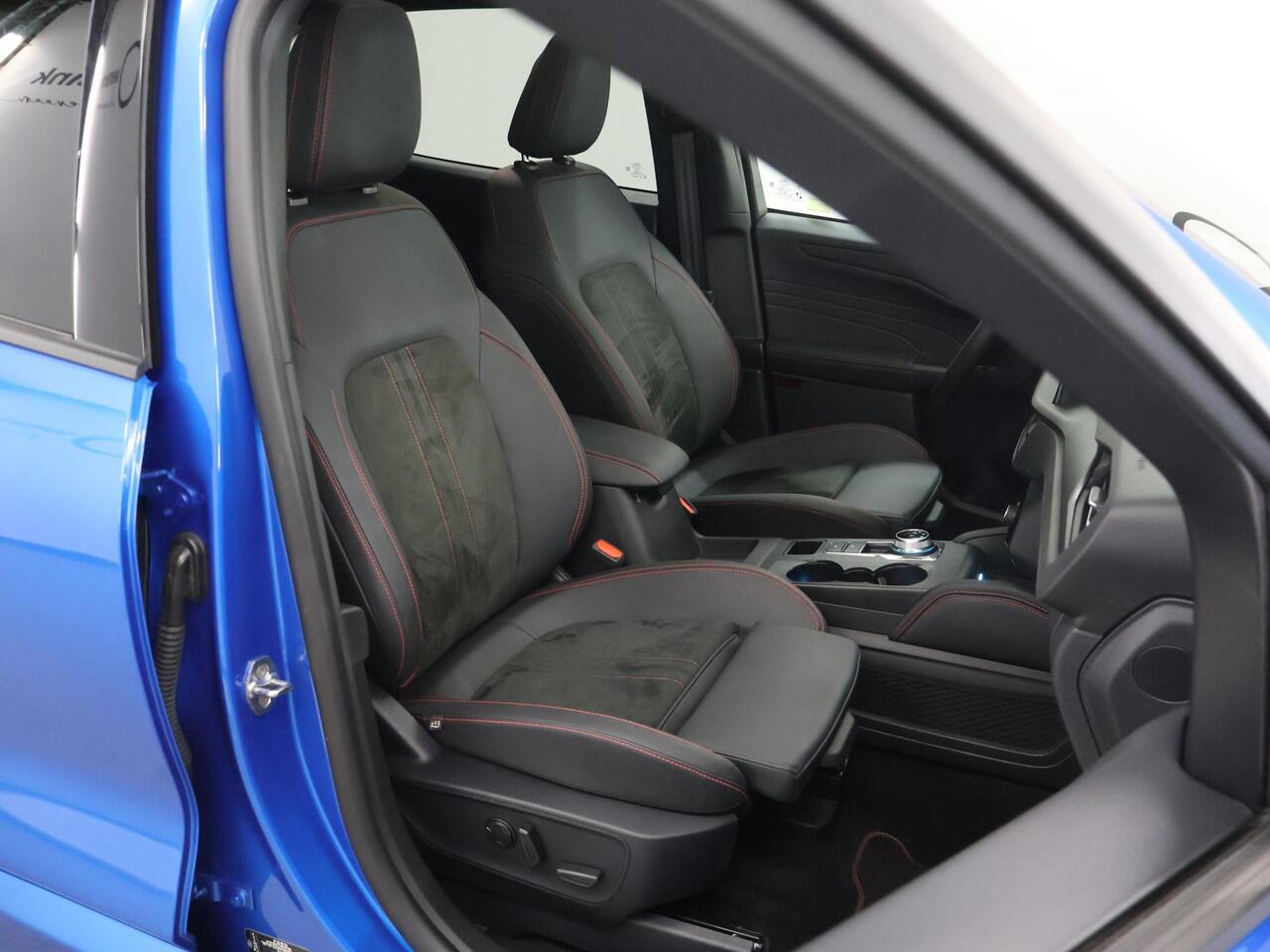 Ford KUGA 2.5 PHEV ST-Line X | Elekt. inklapbare Trekhaak | Panoramadak | Winterpakket | Head Up | Matrix Led | Cruise Control Adaptief |