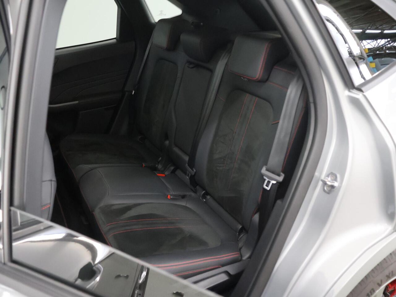 Ford KUGA 2.5 PHEV ST-Line X | Elekt. inklapbare Trekhaak | Panoramadak | Winterpakket | Head Up | Matrix Led | Cruise Control Adaptief |