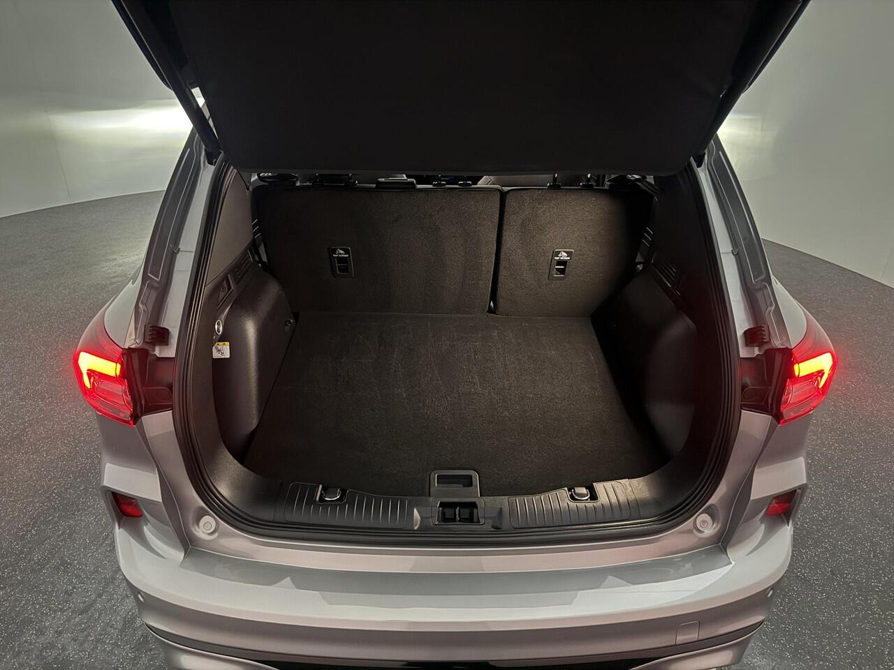 Ford KUGA 2.5 PHEV ST-Line X 243 PK | Electrische Trekhaak Winterpack | Matrix LED Koplampen | AGR Voorstoelen