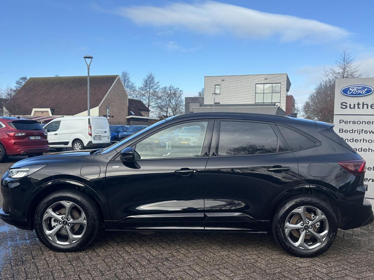 Ford KUGA 2.5 PHEV ST-Line | SCI | Orig. NL Auto | Wegklapbare trekhaak (elektrisch bedienbaar) | Winter Pack | Agate Black (Premium Metallic)