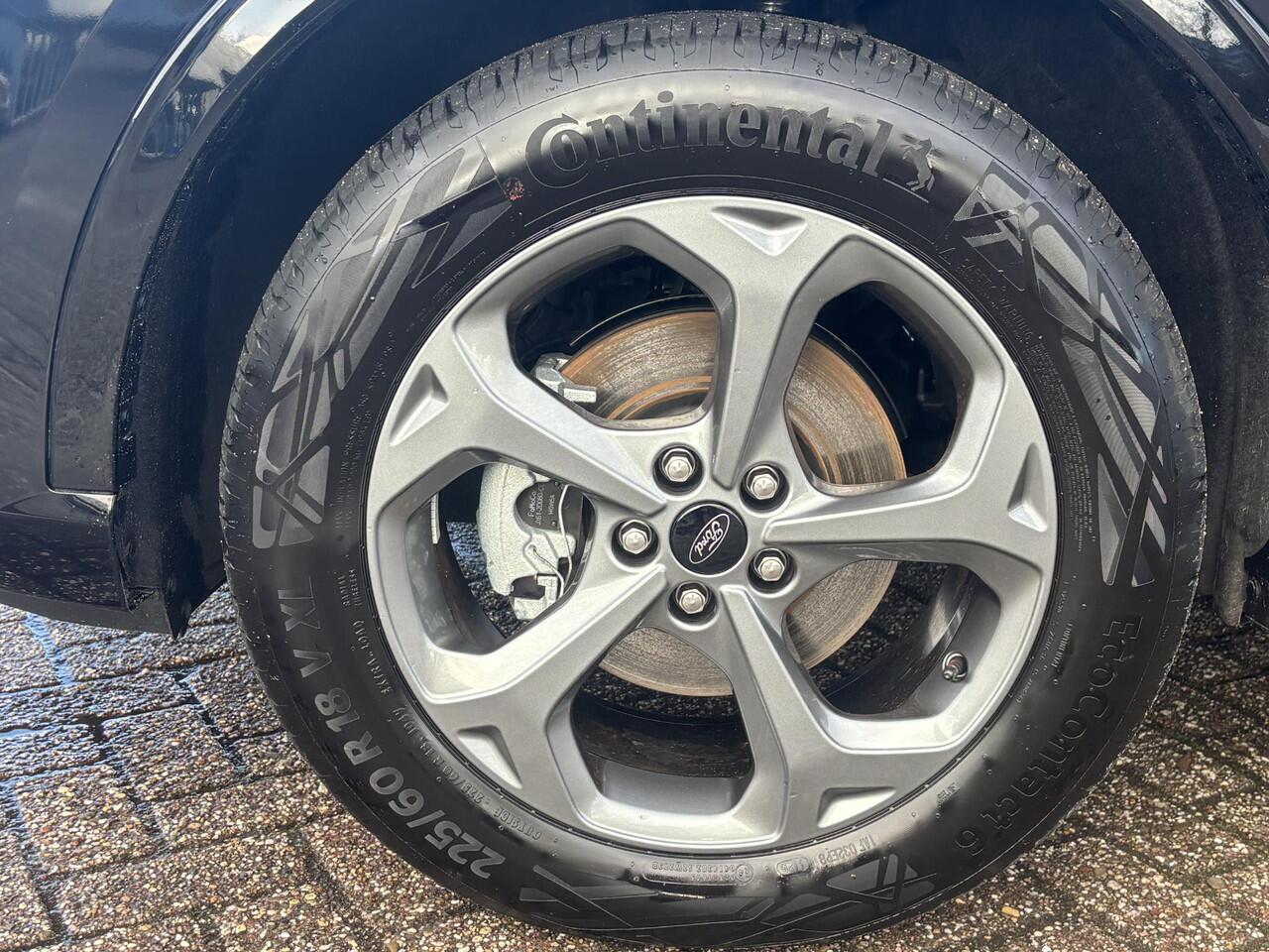 Ford KUGA 2.5 PHEV ST-Line | SCI | Orig. NL Auto | Wegklapbare trekhaak (elektrisch bedienbaar) | Winter Pack | Agate Black (Premium Metallic)