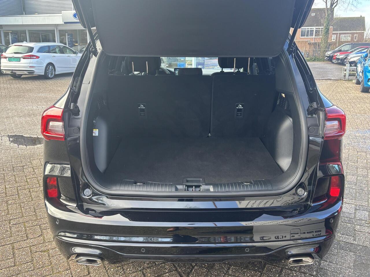 Ford KUGA 2.5 PHEV ST-Line | SCI | Orig. NL Auto | Wegklapbare trekhaak (elektrisch bedienbaar) | Winter Pack | Agate Black (Premium Metallic)