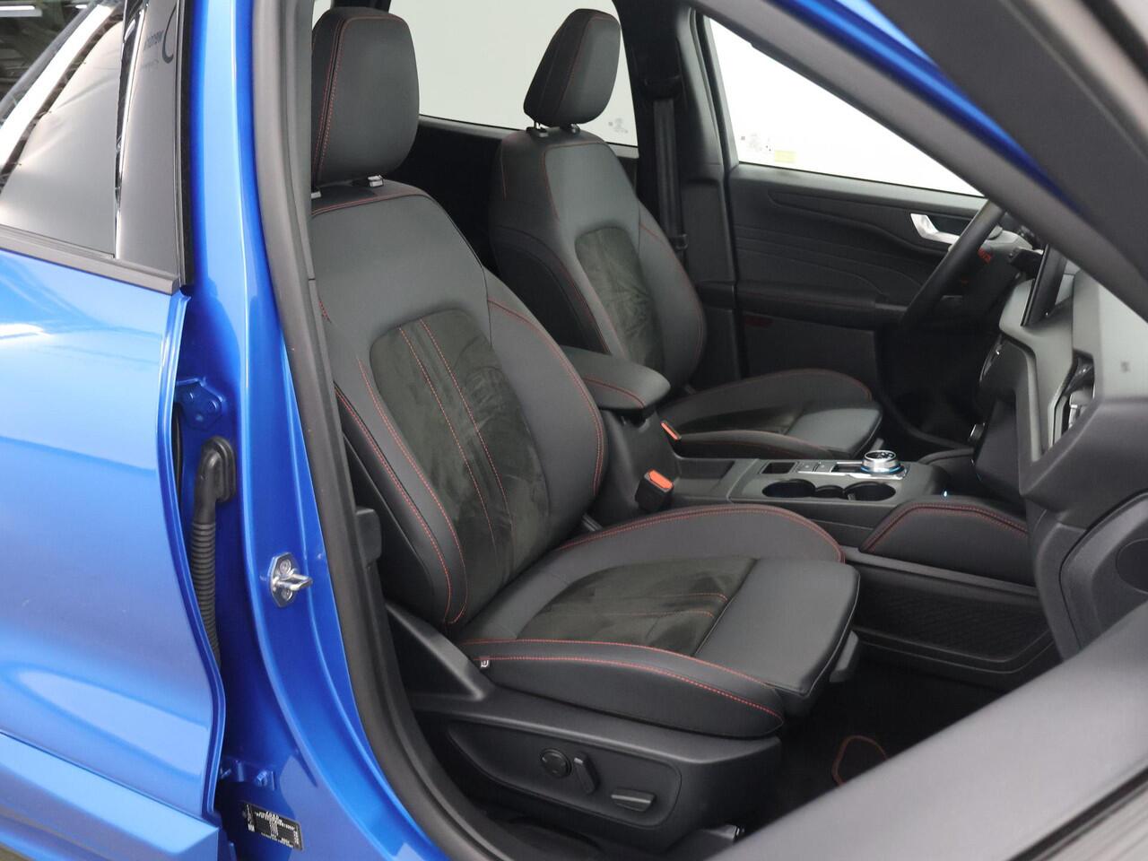 Ford KUGA 2.5 PHEV ST-Line X | Elek. Trekhaak | Panoramadak | Winterpakket | HUD | Matrix LED | Cruise Control Adaptief | Parkeercamera | Elek. Achterklep |