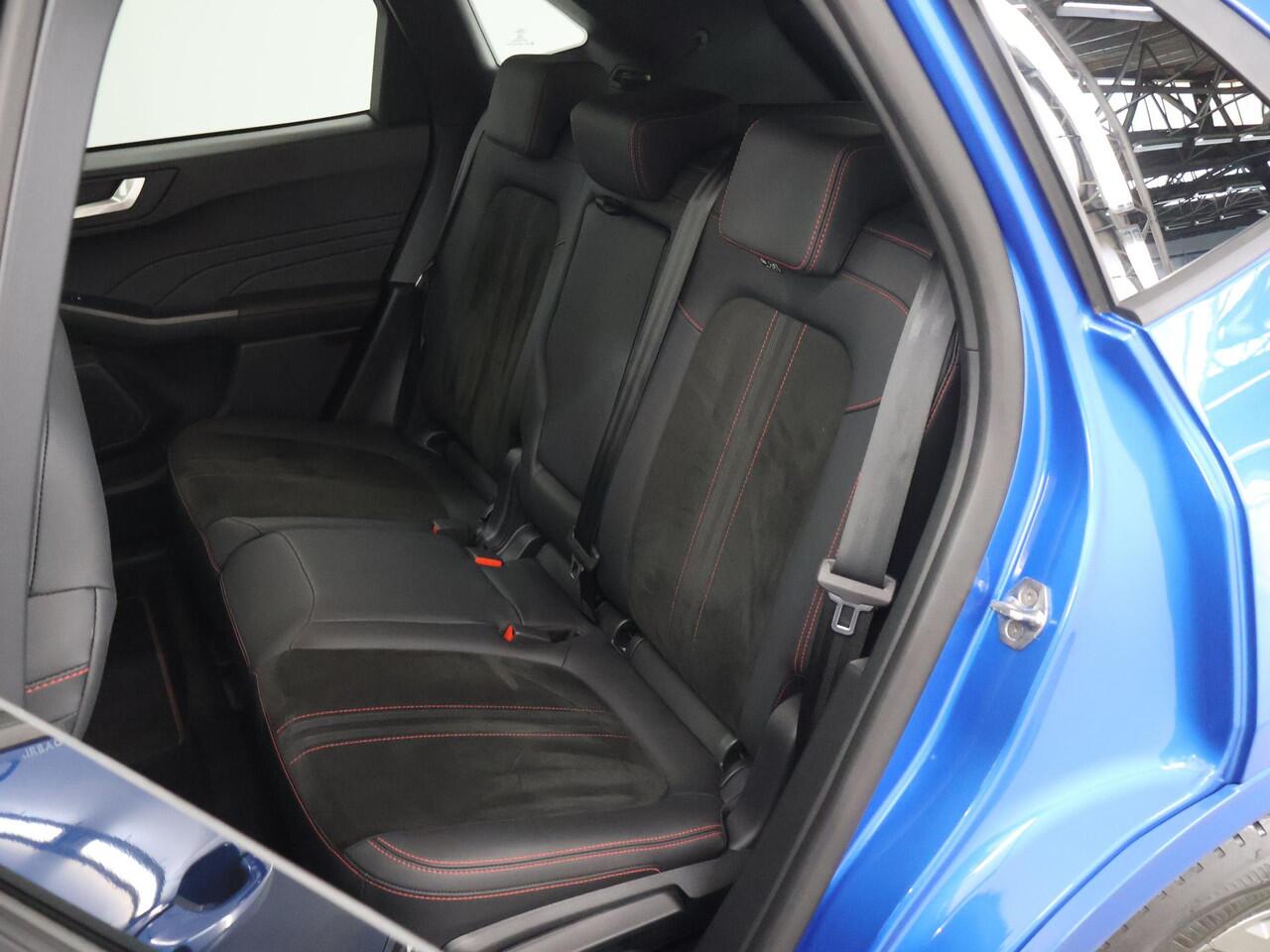 Ford KUGA 2.5 PHEV ST-Line X | Elek. Trekhaak | Panoramadak | Winterpakket | HUD | Matrix LED | Cruise Control Adaptief | Parkeercamera | Elek. Achterklep |