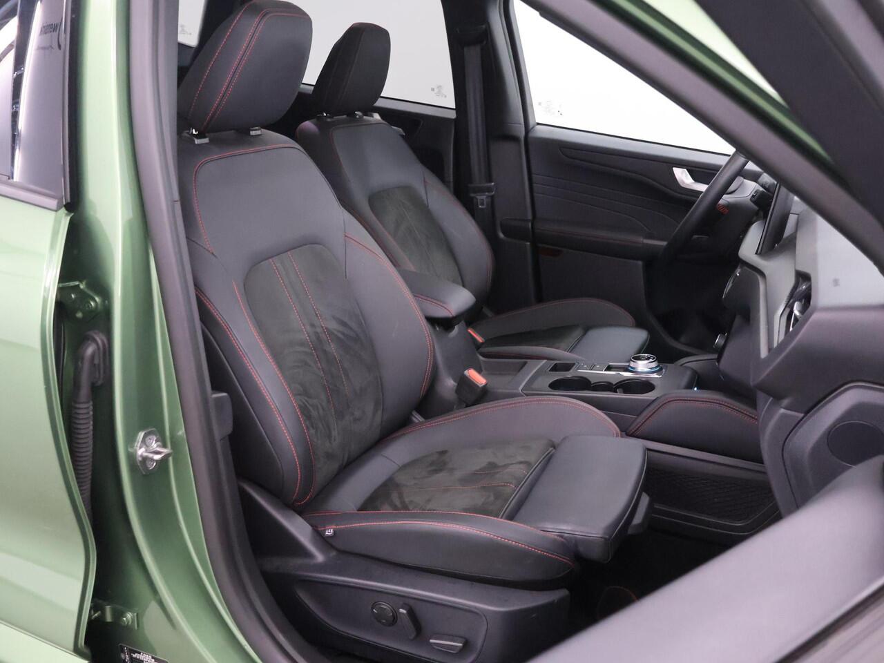 Ford KUGA 2.5 PHEV ST-Line X | Elekt. inklapbare Trekhaak | Panoramadak | Winterpakket | Head Up | Matrix Led | Cruise Control Adaptief |