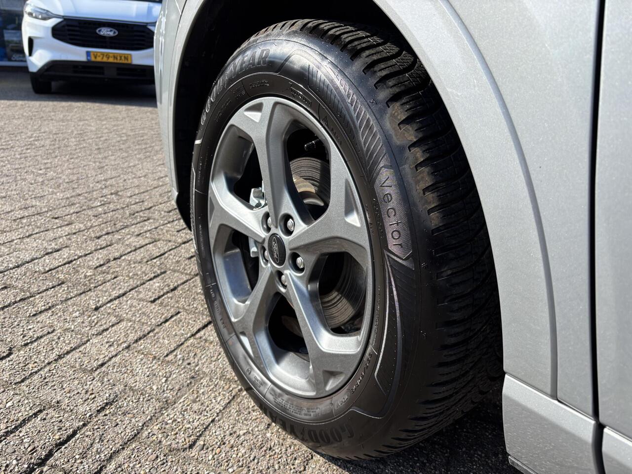 Ford KUGA 2.5 FHEV ST-Line 190pk | Geen stekker nodig | Winterpack | Sync 4 Navigatie | Apple Carplay/Android auto | Achteruitrijcamera | All Weatherbanden