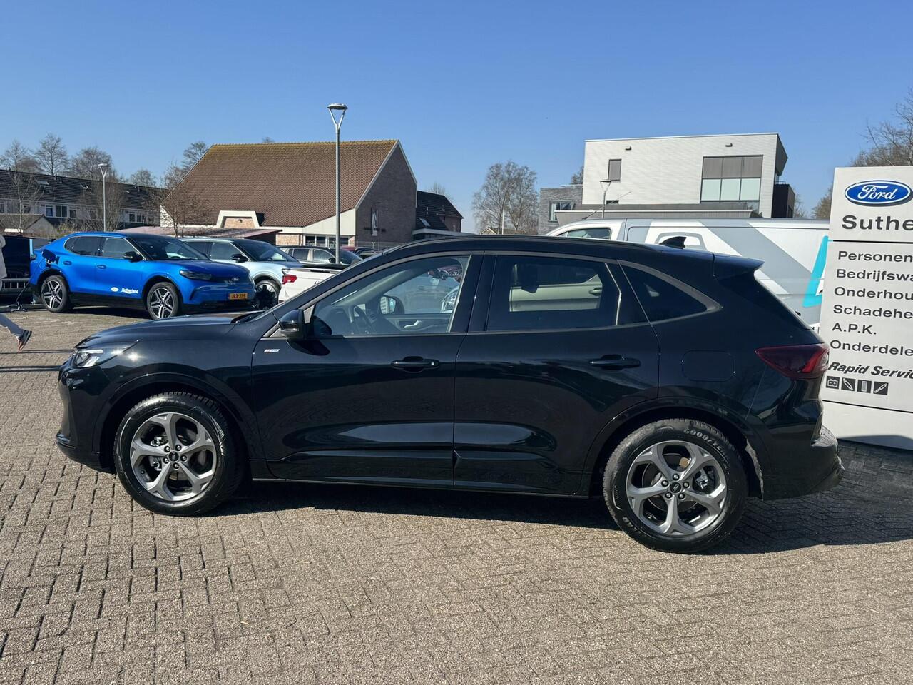 Ford KUGA 2.5 FHEV ST-Line | SCI | 190pk | Winterpack | Achteruitrijcamera | SYNC 4 Navigatie | All Weatherbanden | Geen stekker nodig