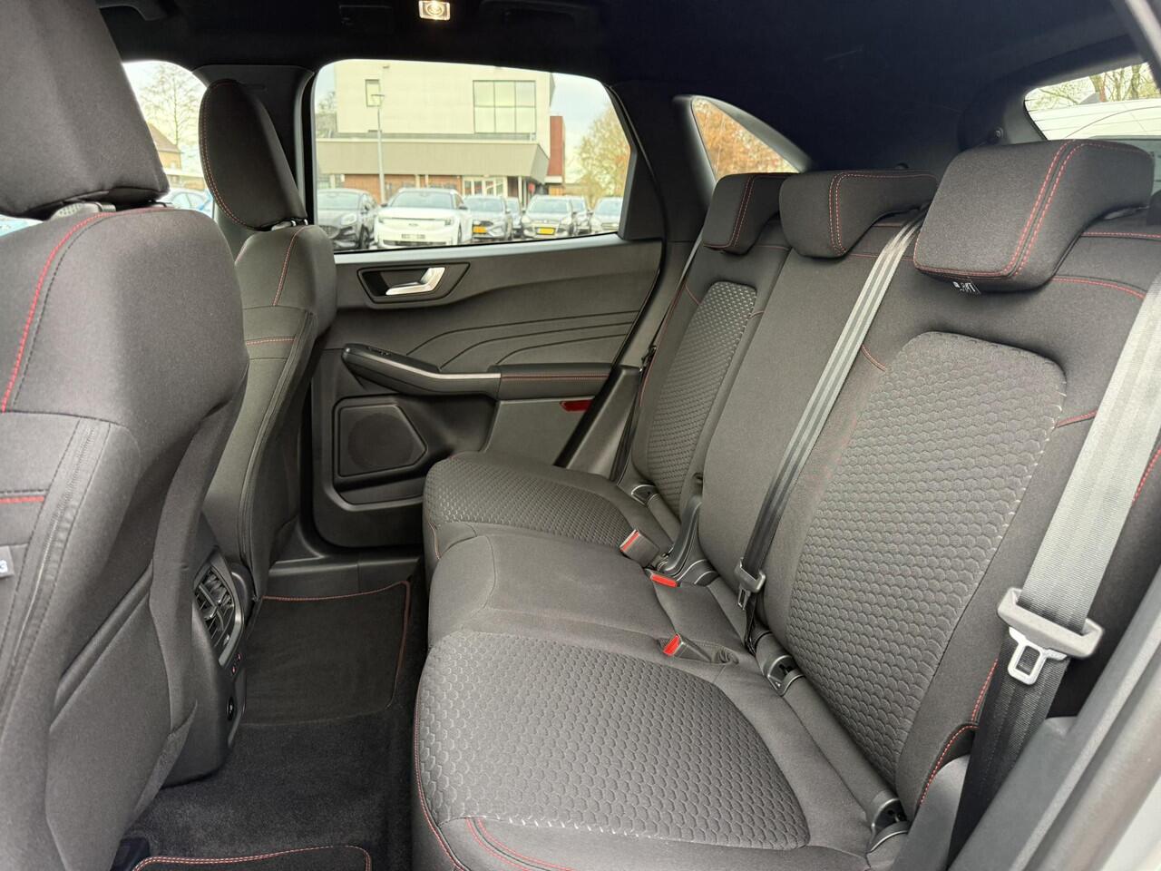 Ford KUGA 2.5 PHEV ST-Line | SCI |243pk | Driver Assistance Pack | Winterpack | Trekhaak Wegklapbaar | 19 inch Licht metaal | 2.100kg Trekgewicht