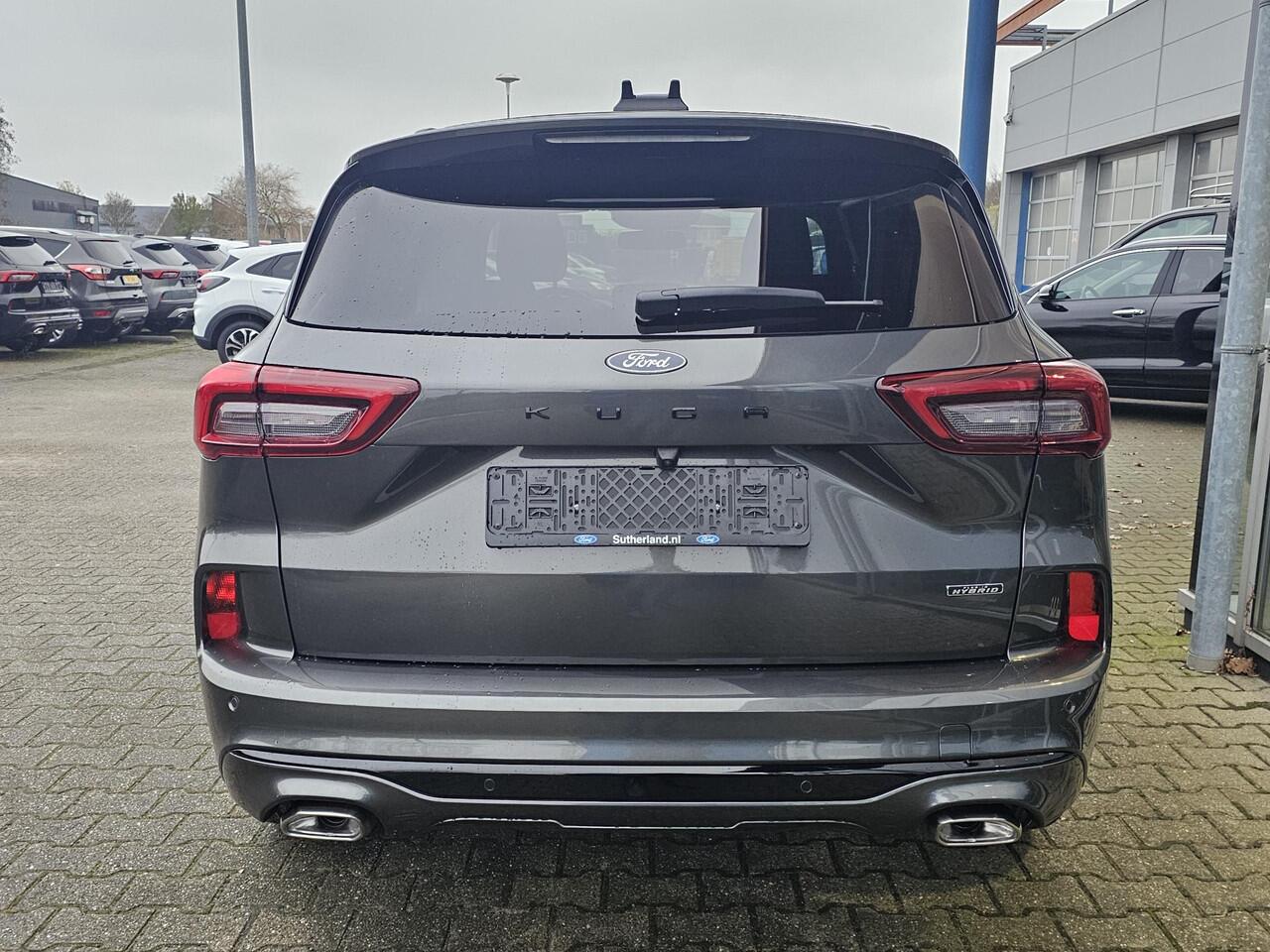 Ford KUGA 2.5 PHEV ST-Line 243 pk | Driver Assistance Pack | Wegklapbare trekhaak | 2.100 kg trekgewicht! | Winterpakket | 19 inch Licht metalen Velgen