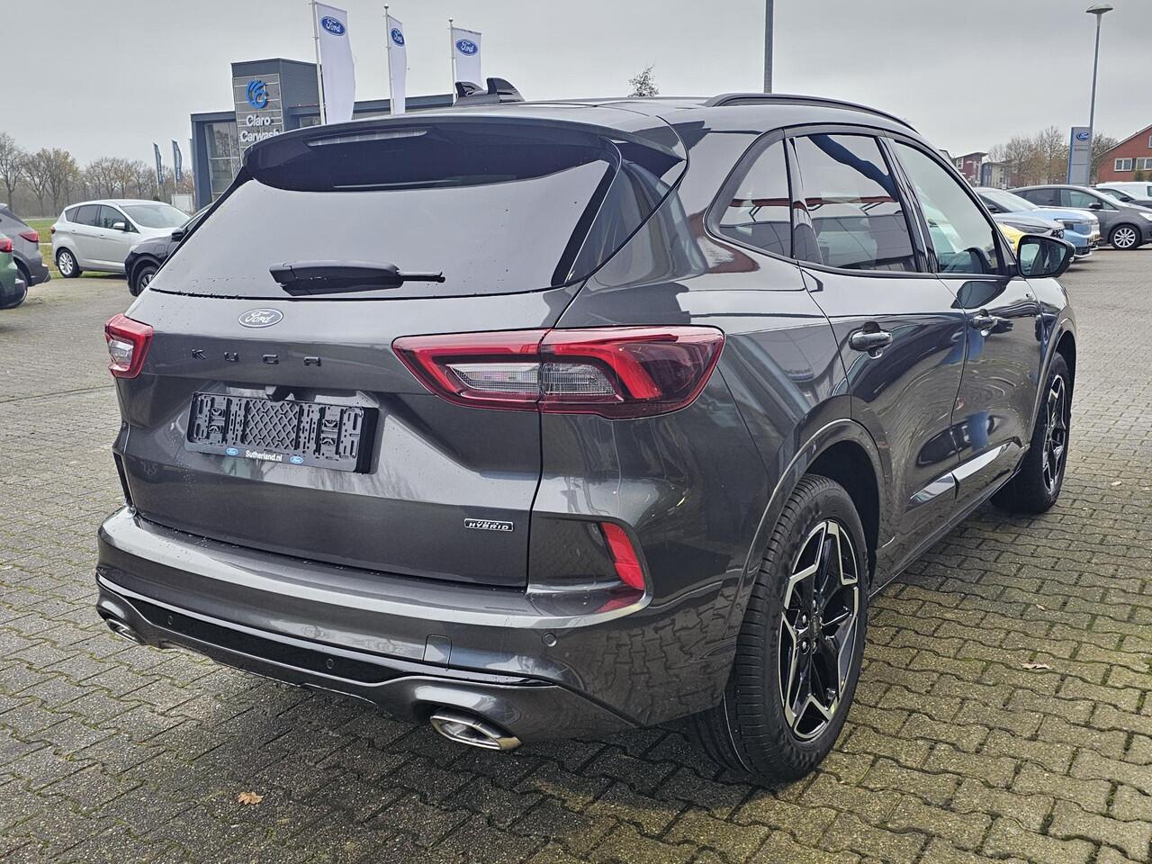 Ford KUGA 2.5 PHEV ST-Line 243 pk | Driver Assistance Pack | Wegklapbare trekhaak | 2.100 kg trekgewicht! | Winterpakket | 19 inch Licht metalen Velgen