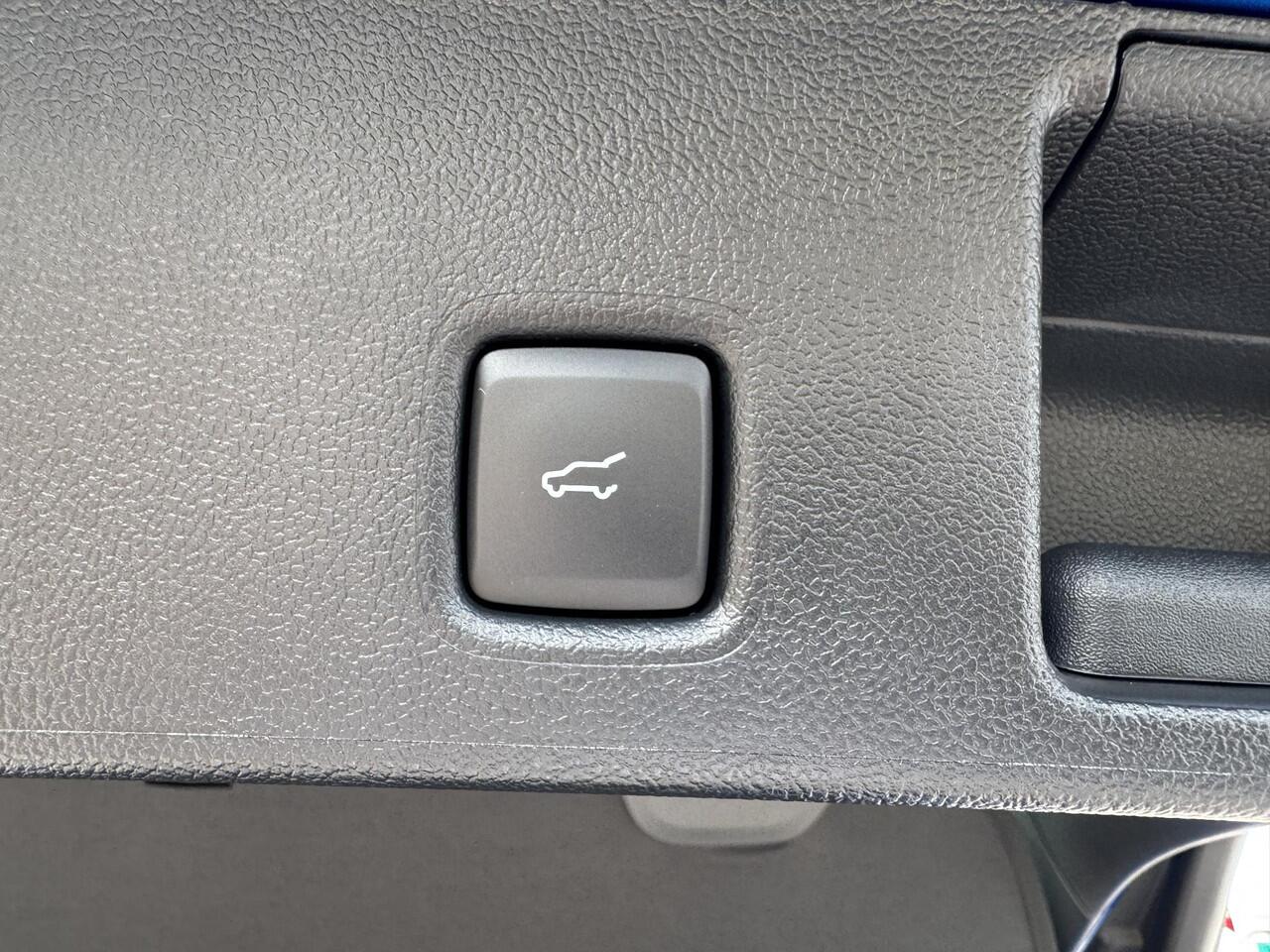 Ford KUGA 2.5 PHEV ST-Line X 243pk | SCI | Driver Assistance Pack | Black Package | Winterpack | Wegklapbare Trekhaak | AGR Stoelen