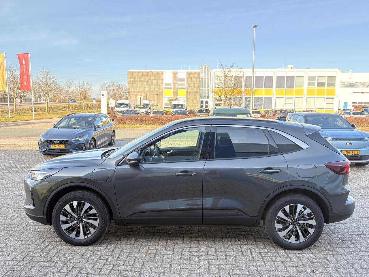 Ford KUGA 2.5 PHEV Titanium 243pk | Driver Assistance Pack | Winterpack | Wegklapbare Trekhaak | 18 inch Licht metalen velgen