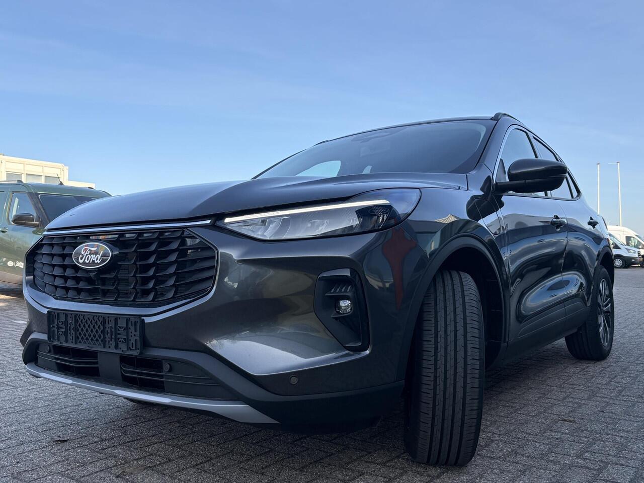 Ford KUGA 2.5 PHEV Titanium 243pk | Driver Assistance Pack | Winterpack | Wegklapbare Trekhaak | 18 inch Licht metalen velgen