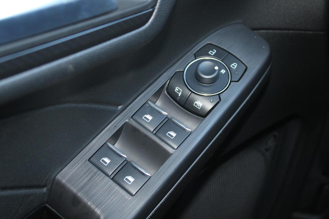 Ford KUGA 2.5 PHEV ST-Line 243pk | Driver Assistance Pack | Winterpack | Trekhaak Wegklapbaar | All Season banden | 2.100kg Trekgewicht