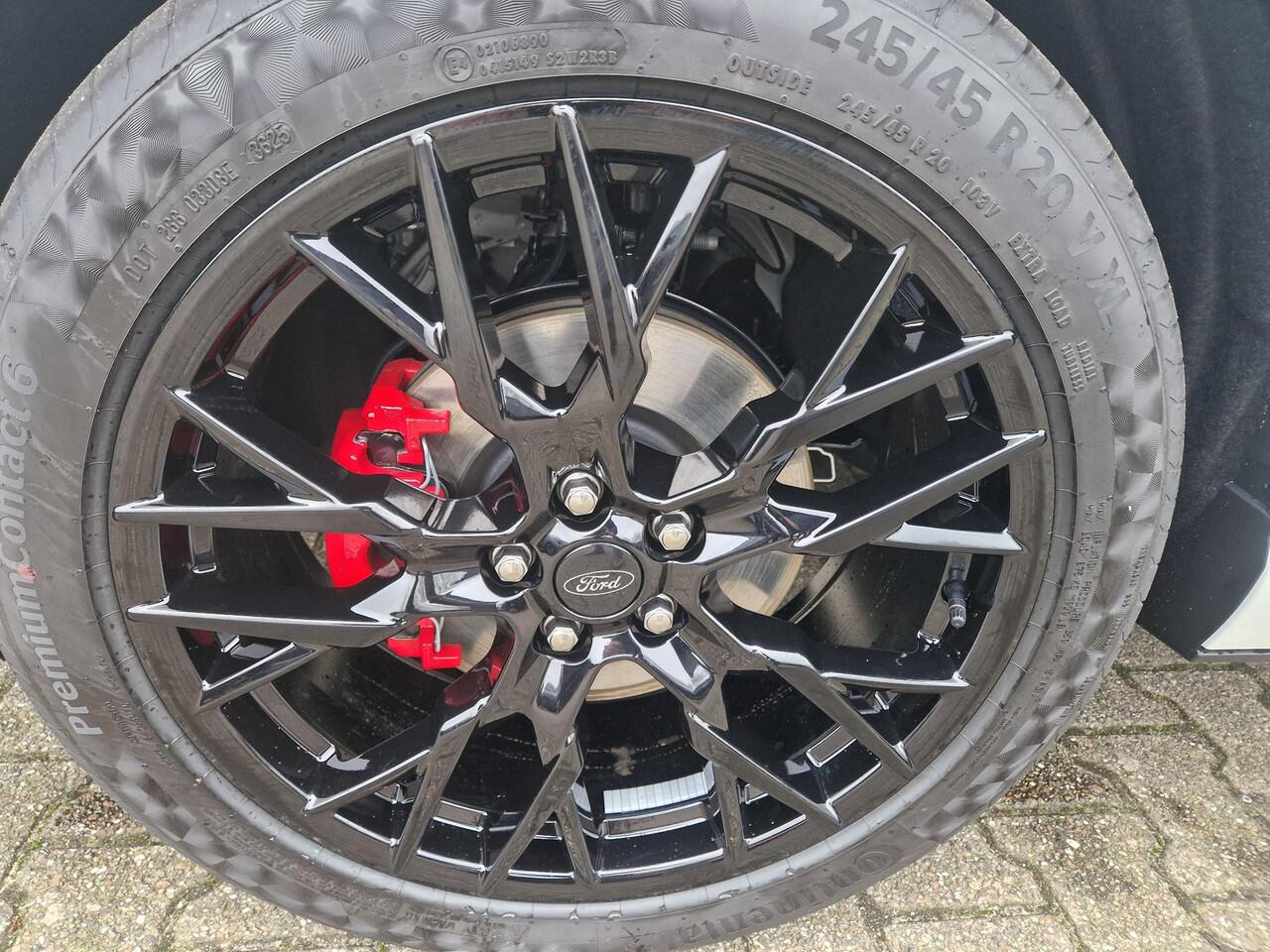 Ford KUGA 2.5 PHEV Sound Edition 243pk | Ford Voorraad | Panorama Dak | 20 inch Lichtmetaal | Winterpack | Matrix LED | Driver Assistance Pack