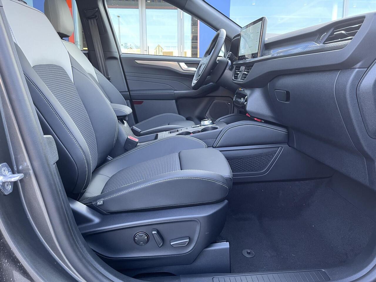 Ford KUGA 2.5 PHEV Sound Edition 243pk | Ford Voorraad | Panorama Dak | 20 inch Lichtmetaal | Winterpack | Matrix LED | Driver Assistance Pack