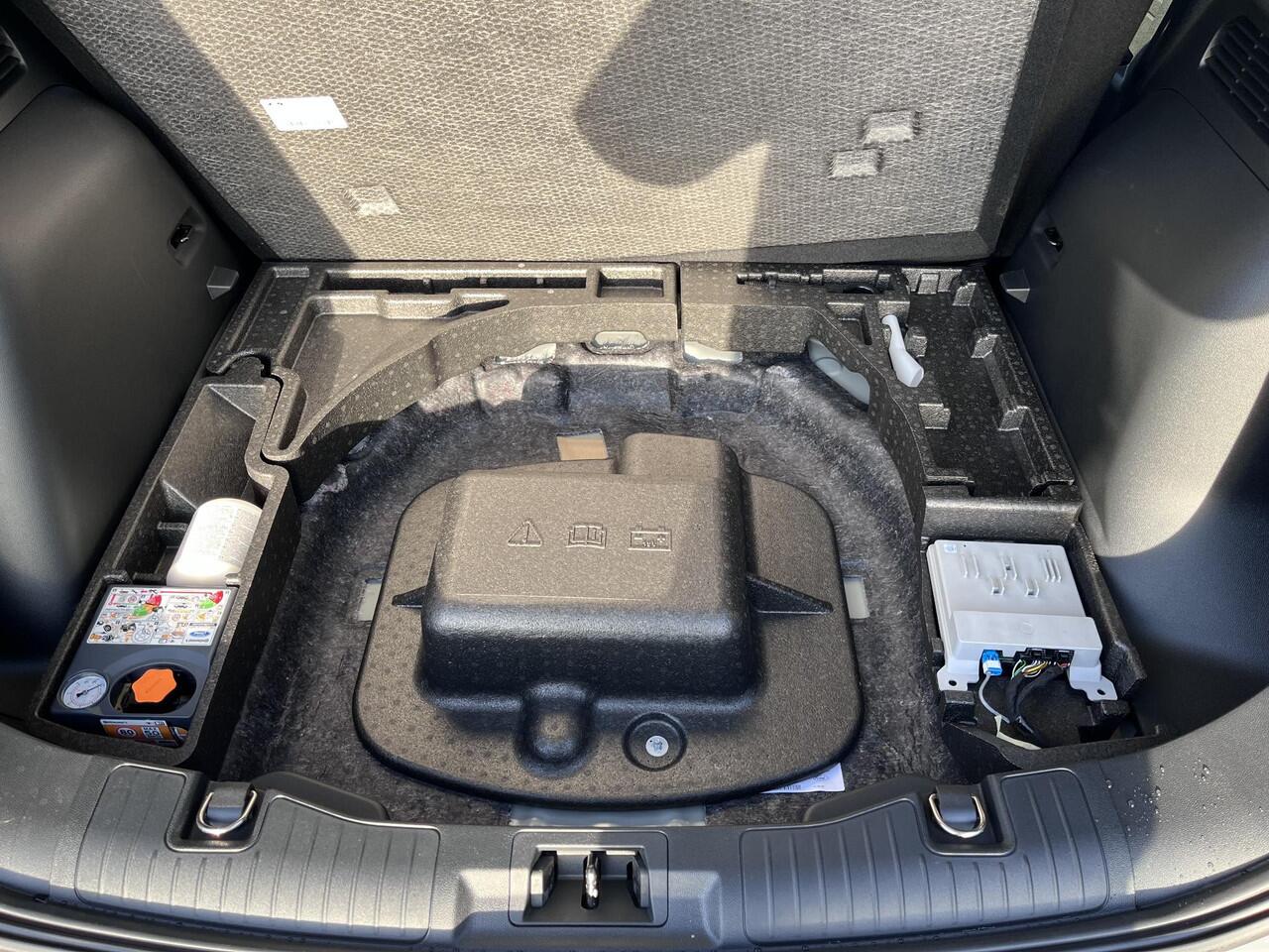 Ford KUGA 2.5 PHEV Sound Edition 243pk | Ford Voorraad | Panorama Dak | 20 inch Lichtmetaal | Winterpack | Matrix LED | Driver Assistance Pack