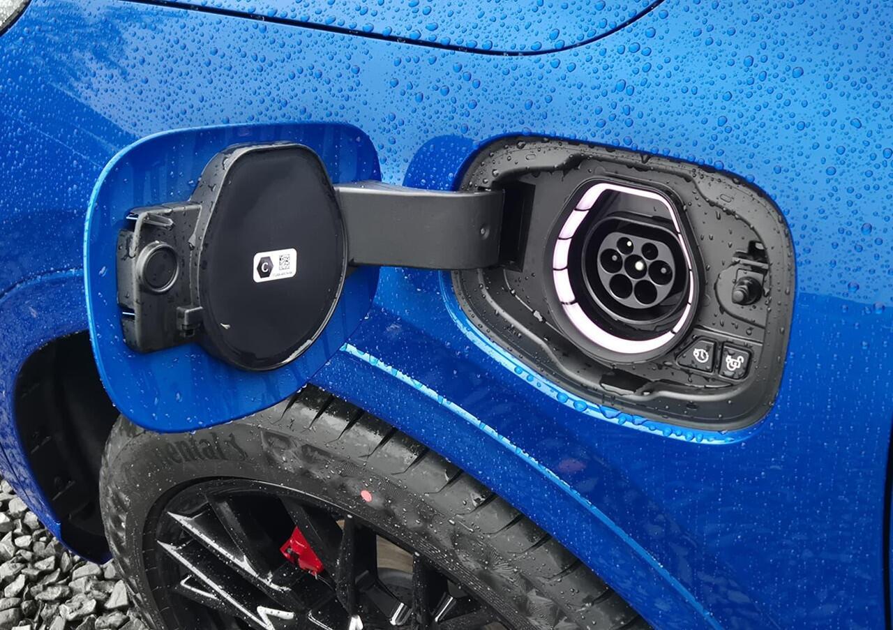 Ford KUGA 2.5 PHEV ST-Line X 2026 - Black Pack - Winter Pack - Panorama Dak - AGR Stoelen - Head Up - 360 Camera - Privacy Glas -