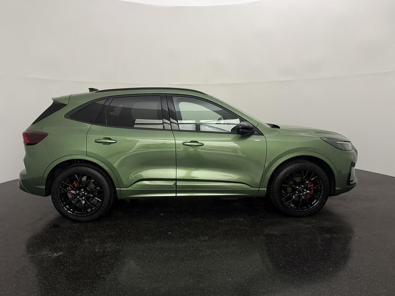 Ford KUGA 2.5 PHEV ST-Line X 243 PK | Black Pack | Pano Dak | Matrix Led Koplampen | Winter Pack | Trekhaak | AGR Stoelen