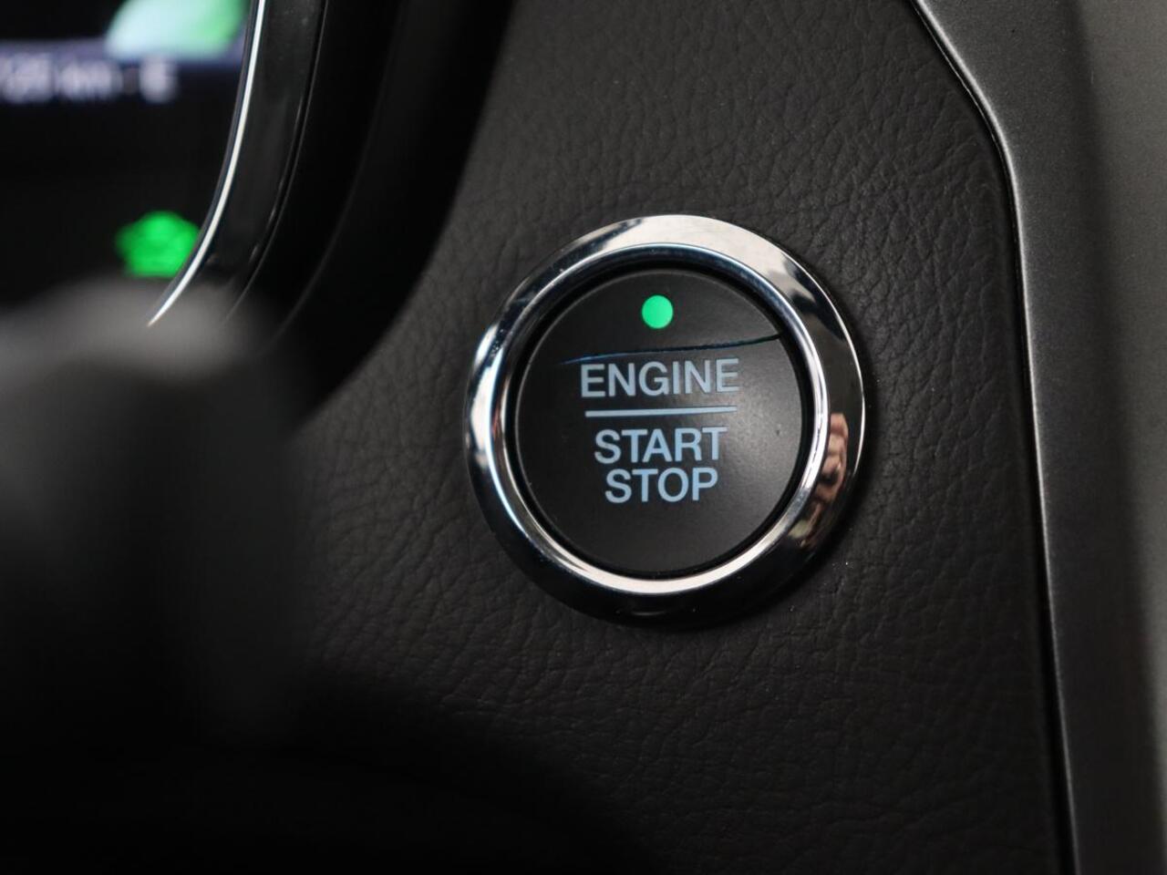 Ford MONDEO 2.0 IVCT HEV Titanium X | Leder | Stoelverwarming | Camera | Adaptive cruise | Memory | Carplay | Full LED | Keyless | Navigatie | Park Assist | Dodehoek detectie | Climate control