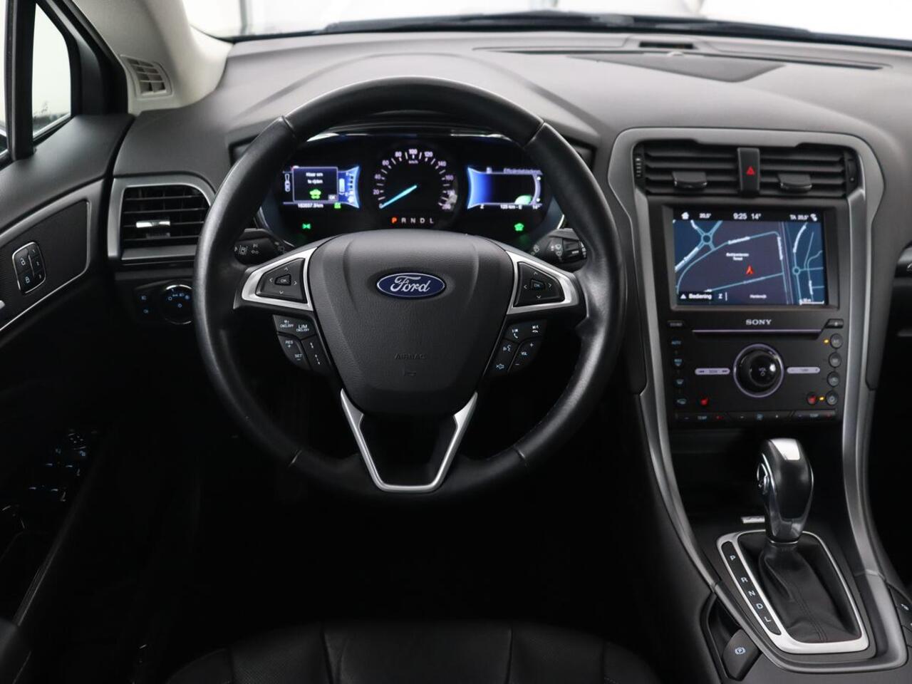 Ford MONDEO 2.0 IVCT HEV Titanium X | Leder | Stoelverwarming | Camera | Adaptive cruise | Memory | Carplay | Full LED | Keyless | Navigatie | Park Assist | Dodehoek detectie | Climate control