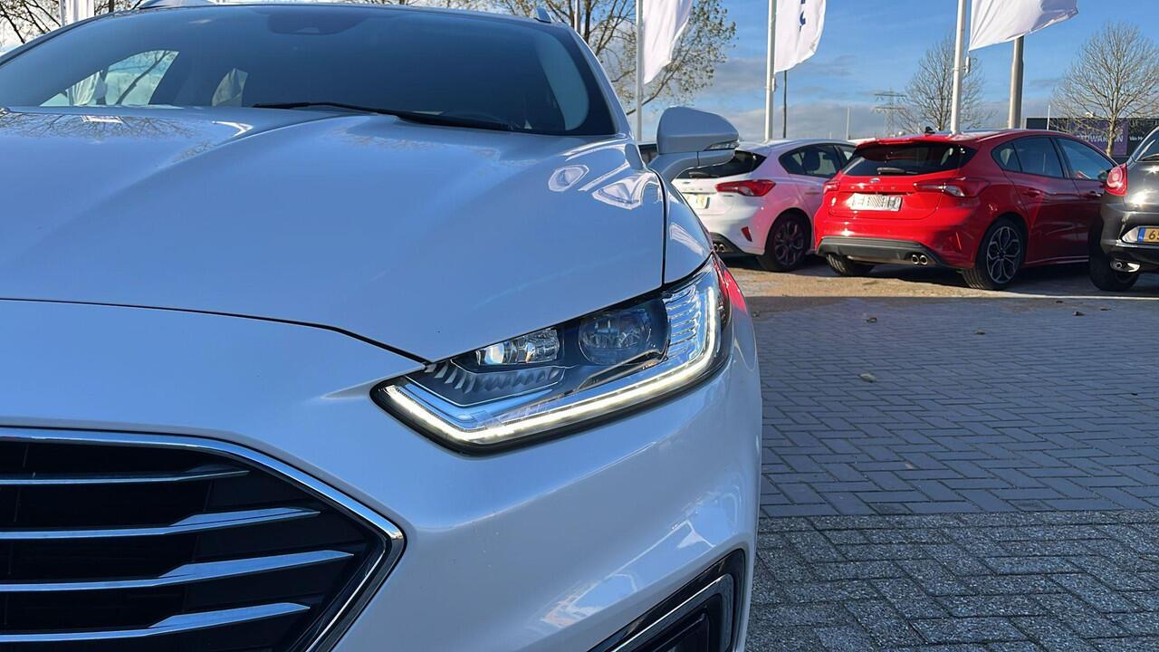 Ford MONDEO Wagon 2.0 IVCT HEV Titanium | Adaptieve cruise control | Trekhaak | Winter pack | Full LED | Vol leder