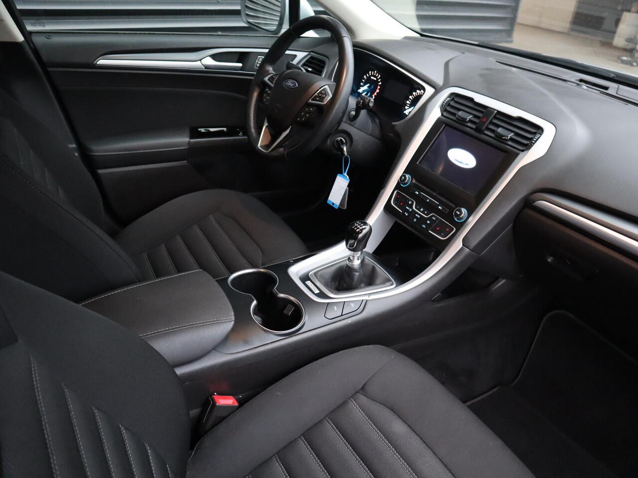 Ford MONDEO Wagon 1.5 Titanium Lease Edition | Clima | Cruise | Multimedia/navi | PDC |