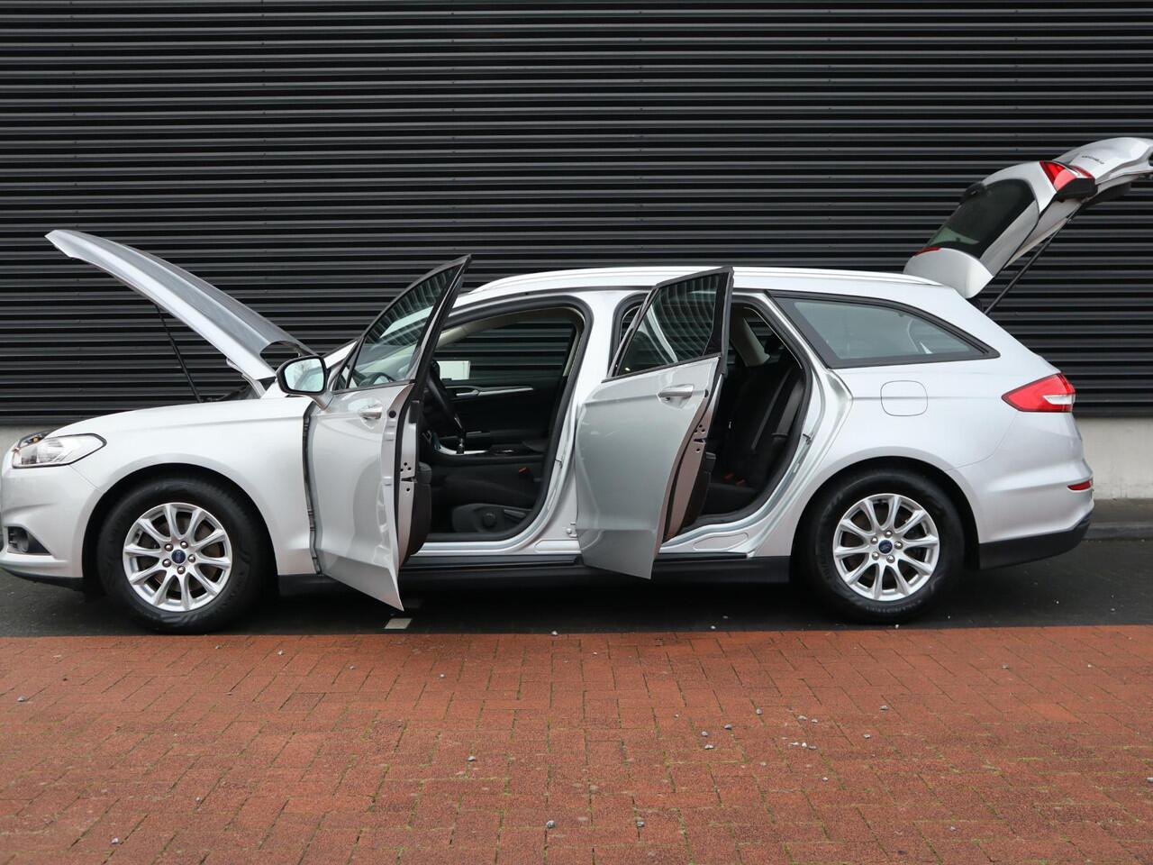 Ford MONDEO Wagon 1.5 Titanium Lease Edition | Clima | Cruise | Multimedia/navi | PDC |