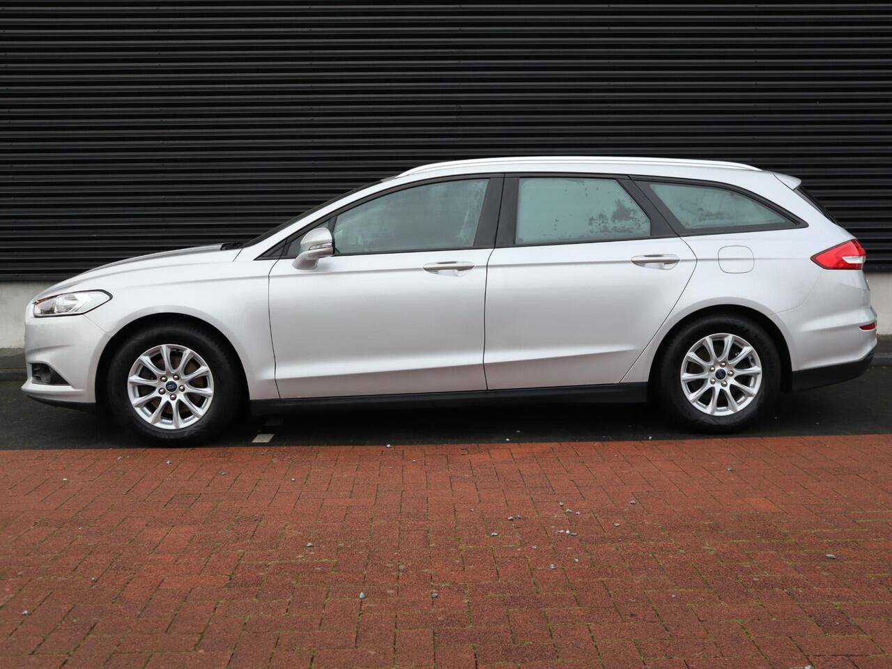 Ford MONDEO Wagon 1.5 Titanium Lease Edition | Clima | Cruise | Multimedia/navi | PDC |