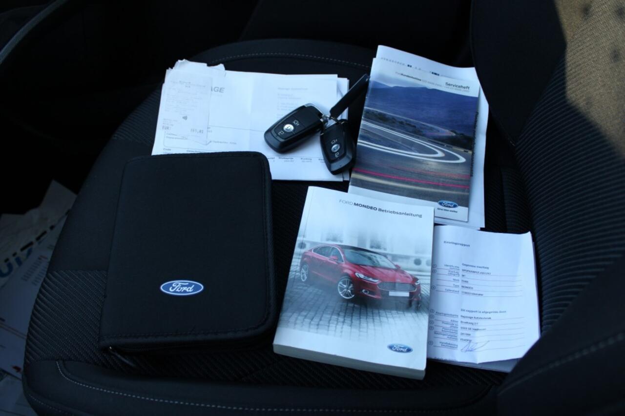 Ford MONDEO Wagon 1.5 165pk Titanium ECC/cruise/carplay/navi/PDC/camera