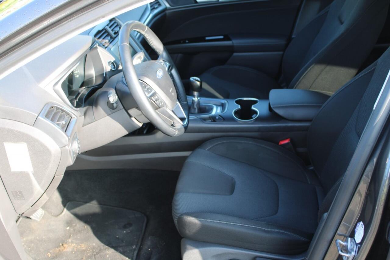 Ford MONDEO Wagon 1.5 165pk Titanium ECC/cruise/carplay/navi/PDC/camera