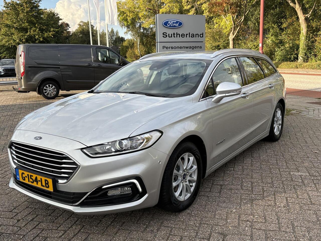 Ford MONDEO Wagon 2.0 IVCT HEV Titanium 187pk Automaat | Lichtmetaal | Navigatie | Apple Carplay / Android auto | Climate control