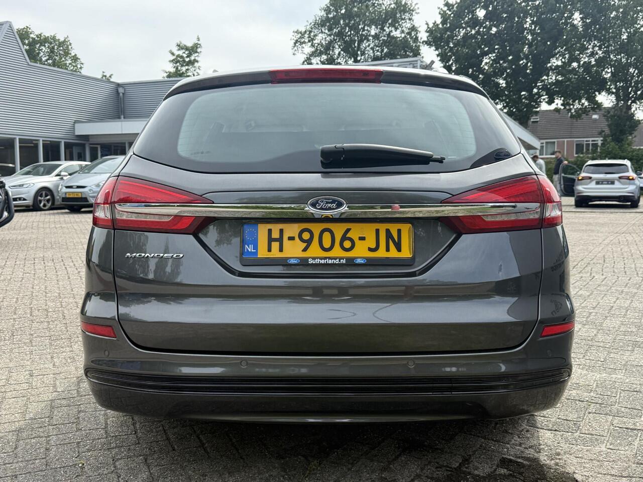 Ford MONDEO Wagon 2.0 IVCT HEV Titanium 187pk Cruise Control | Navigatie | Apple Carplay / Android Auto | Climate control | Extra Winterbanden set!