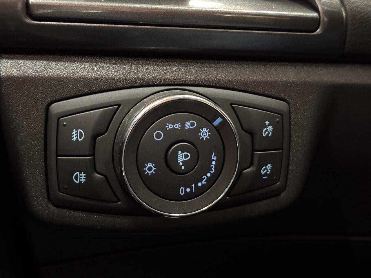 Ford MONDEO 2.0 IVCT HEV 187pk Hybride Automaat Titanium Trekhaak Parking pack Dealeronderhouden 1e eigenaar Wagon