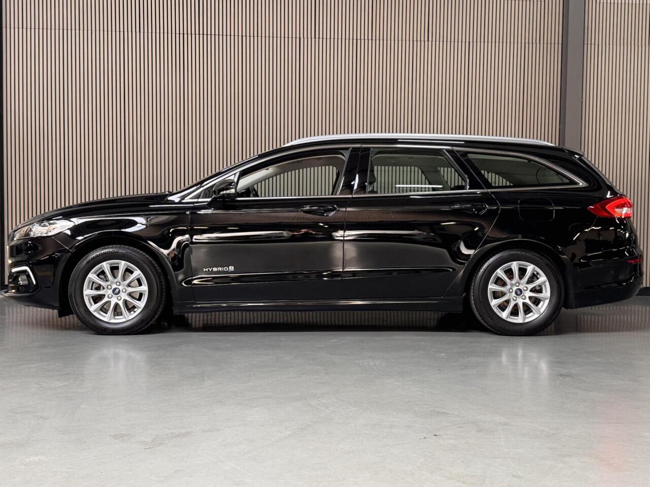 Ford MONDEO 2.0 IVCT HEV 187pk Hybride Automaat Titanium Trekhaak Parking pack Dealeronderhouden 1e eigenaar Wagon