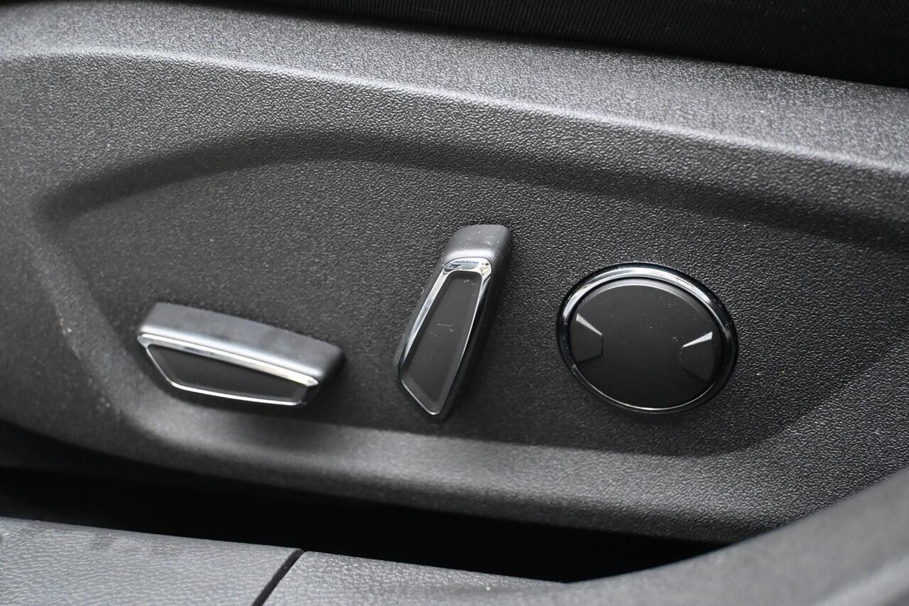 Ford MONDEO Wagon 2.0 IVCT HEV Titanium | SCHUIF/KANTELDAK | CAMERA | STOELVERWARMING | NAVI | CRUISE CONTROL | CLIMATE CONTROL | PDC | LMV