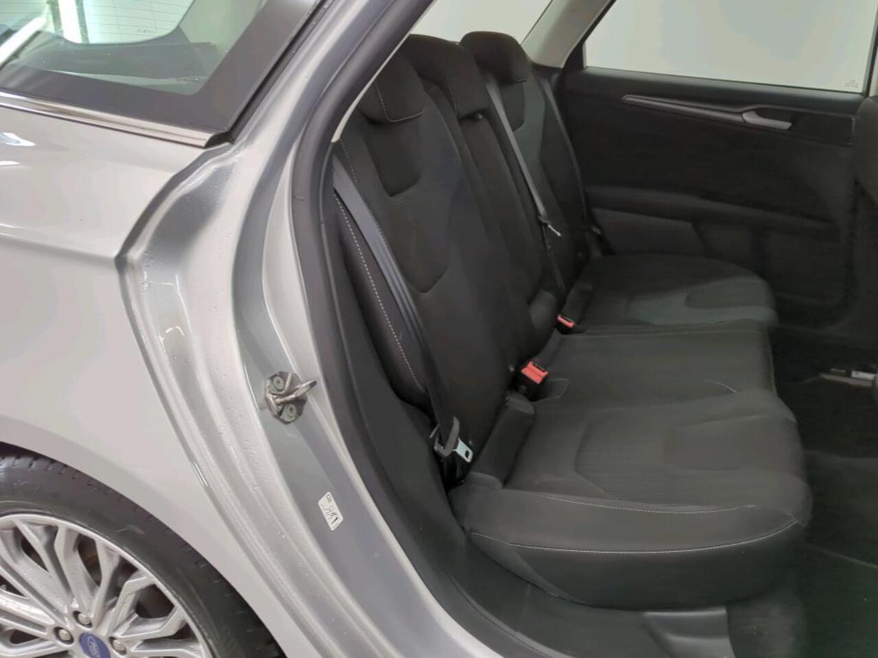 Ford MONDEO Wagon 2.0 IVCT HEV Titanium 1e Eigenaar | Volledig Onderh | BTW | NL-Auto | Camera | Stoelverwarming | Elek Klep | Navi | Ad Cruise | Full Led | Keyless | PDC