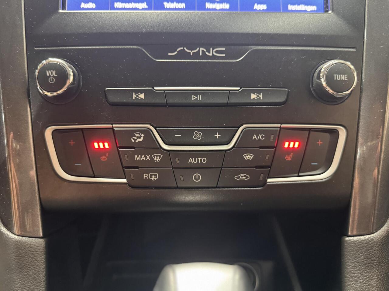 Ford MONDEO 2.0 IVCT HEV 187pk Hybride Automaat Titanium Navi Winter pack Dealeronderhouden Wagon