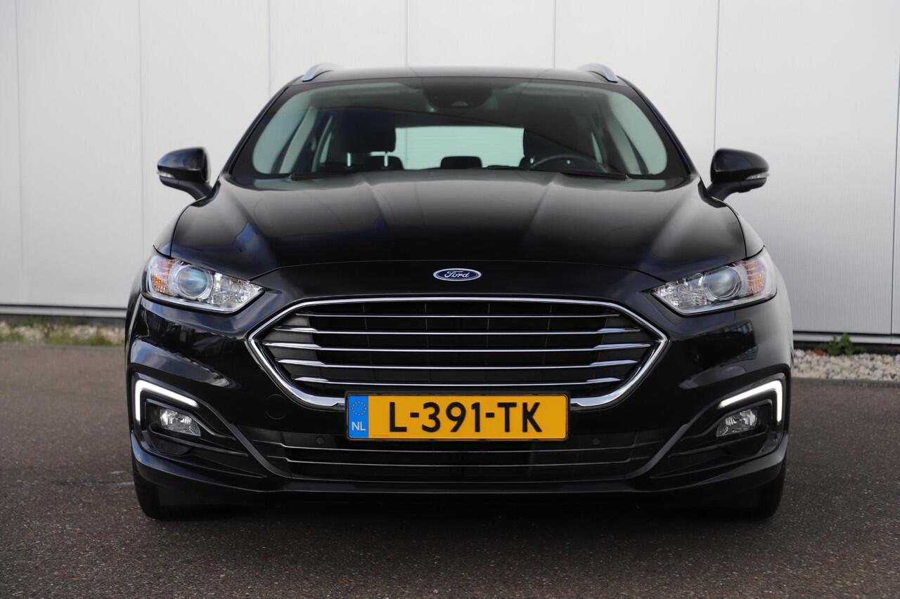 Ford MONDEO Wagon 2.0 IVCT HEV Titanium 17 inch LMV Carplay Android Navigatie Climate Cruise Control Stoelverwarming Parkeersensor