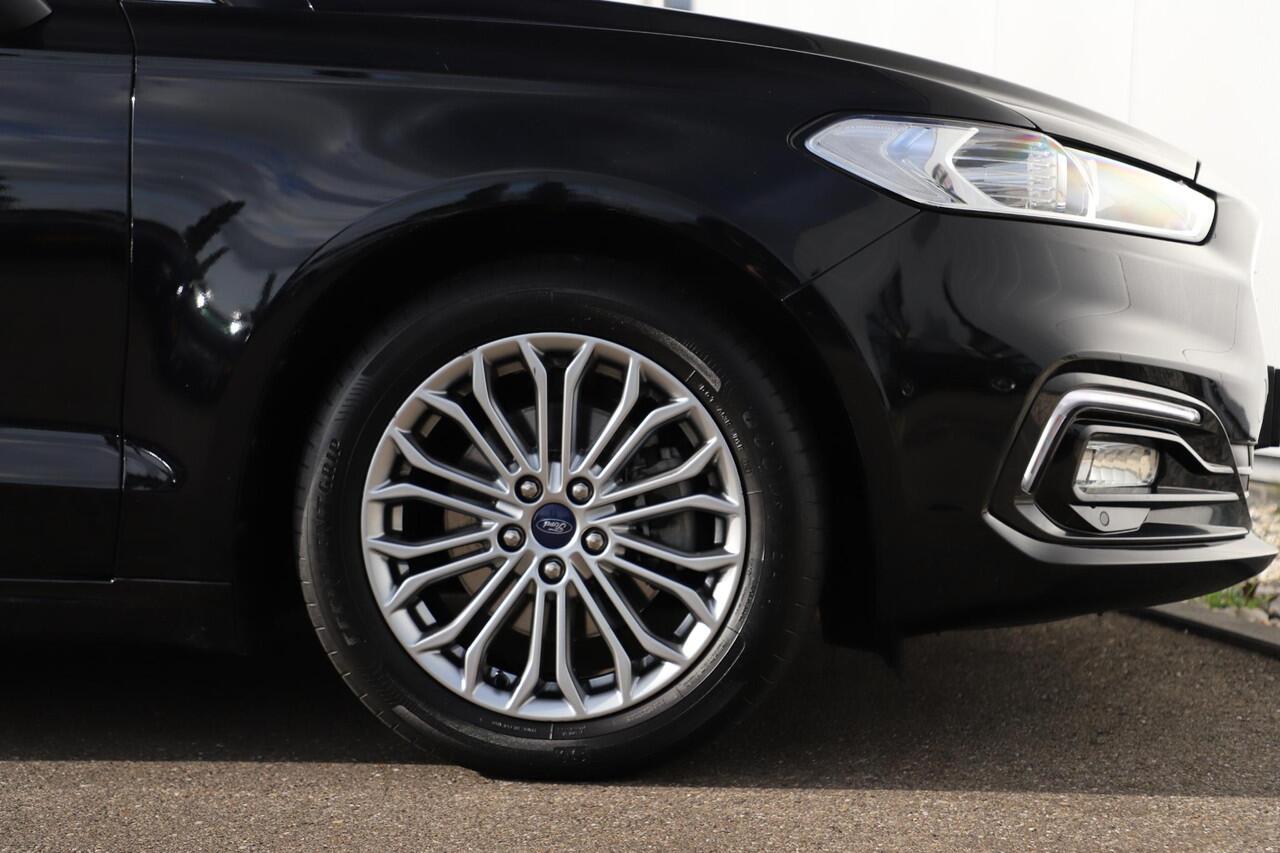 Ford MONDEO Wagon 2.0 IVCT HEV Titanium 17 inch LMV Carplay Android Navigatie Climate Cruise Control Stoelverwarming Parkeersensor