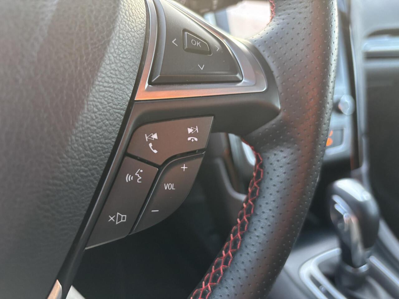 Ford MONDEO Wagon 2.0 IVCT HEV ST-Line 187pk | 18 inch velgen | Verwarmbare voorstoelen | Bestuurdersstoel Met Geheugen | Achteruitrijcamera | Half leder