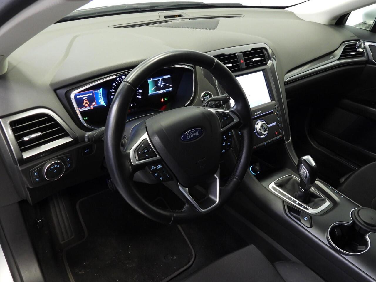 Ford MONDEO Wagon 2.0 IVCT HEV Titanium NAVI/CAMERA/CLIMA/LED/17"LMV!