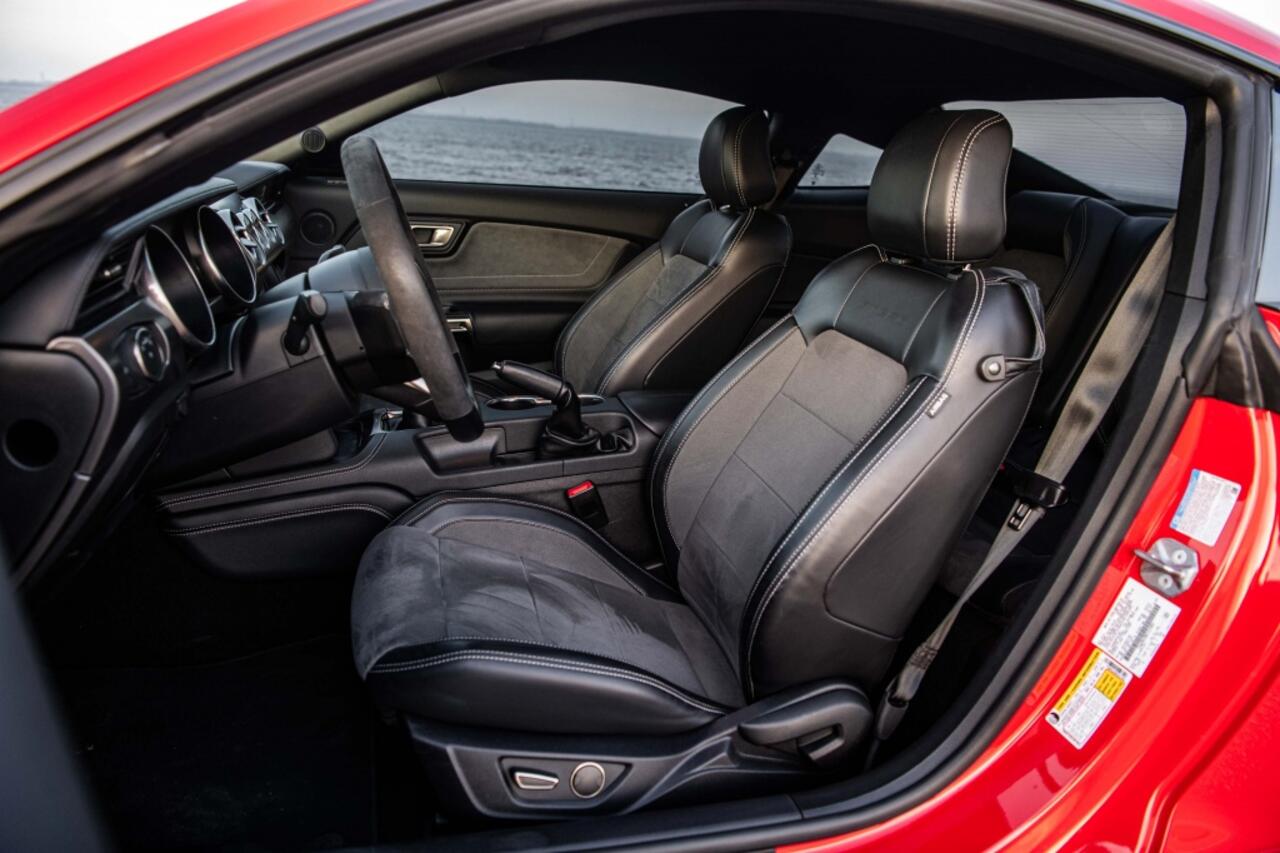 Ford MUSTANG SHELBY GT350 1 owner Collectors item