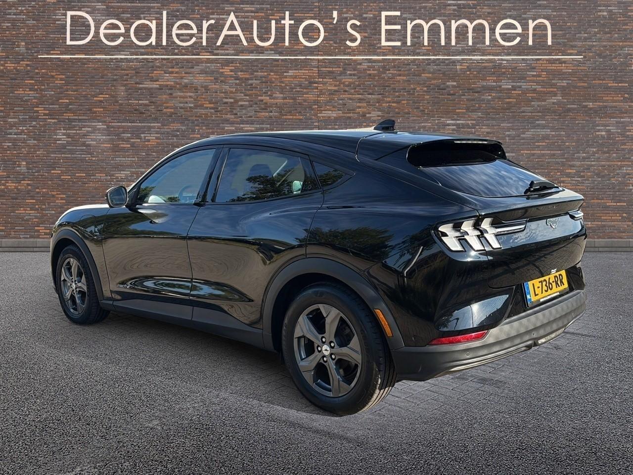 Ford MUSTANG Mach-E Extended 98 kWh ECC LMV LEDER NAVI SOH 94%