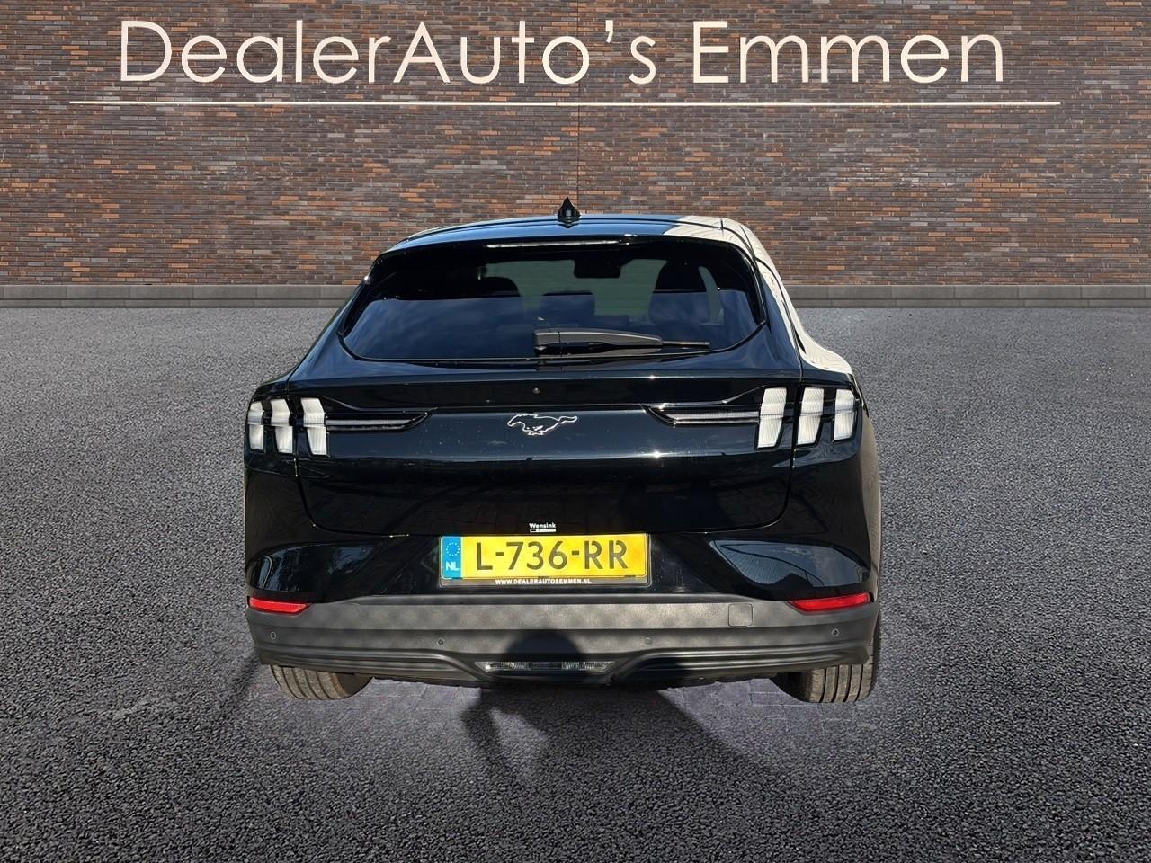 Ford MUSTANG Mach-E Extended 98 kWh ECC LMV LEDER NAVI SOH 94%