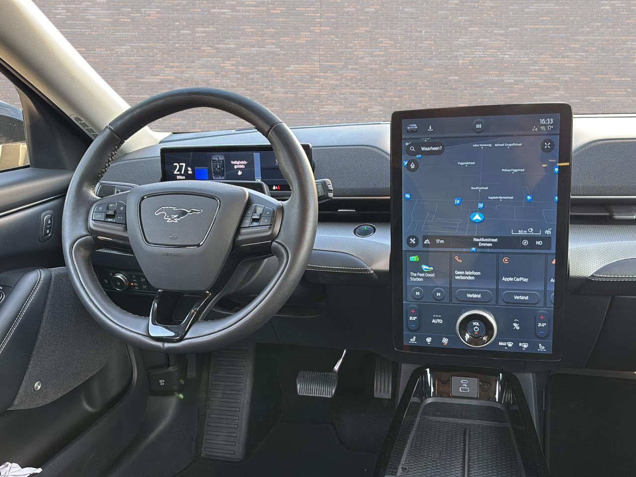 Ford MUSTANG Mach-E Extended 98 kWh ECC LMV LEDER NAVI SOH 94%