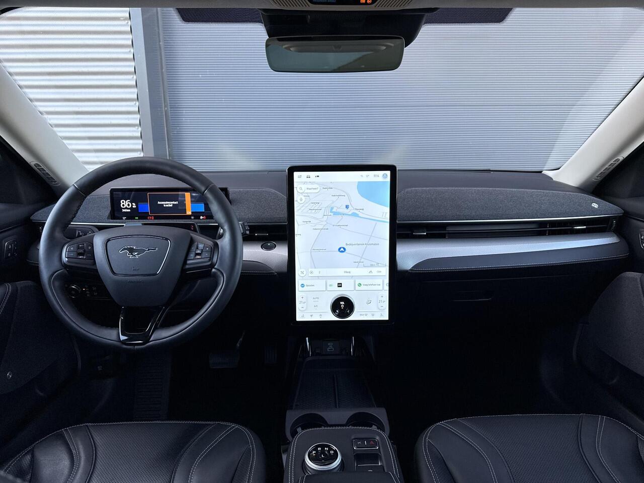 Ford MUSTANG Mach-E RWD 75 kWh ?SOH 93% ?Panoramadak ?Bang & Olufsen ?360º Camera ?Vol Leder ?Elektrische Achterklep ?Adaptieve Cruise ?Lichtmetaal 19" ?Trekhaak