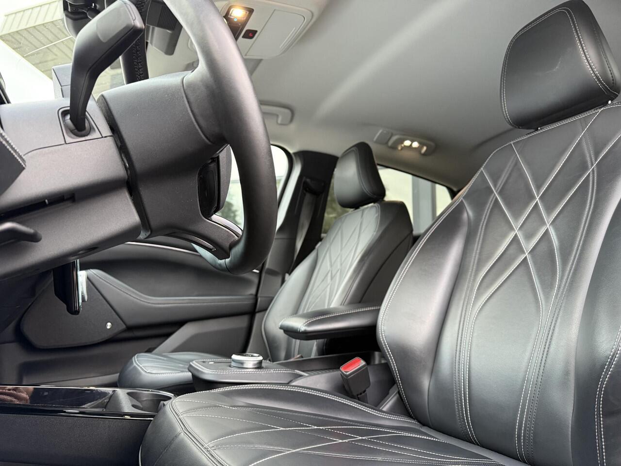 Ford MUSTANG Mach-E Aut. 75kWh | Leder | Navi | B&O Sound | 360 Camera |